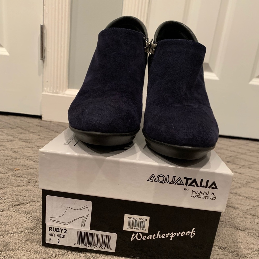 Aquatalia navy boots